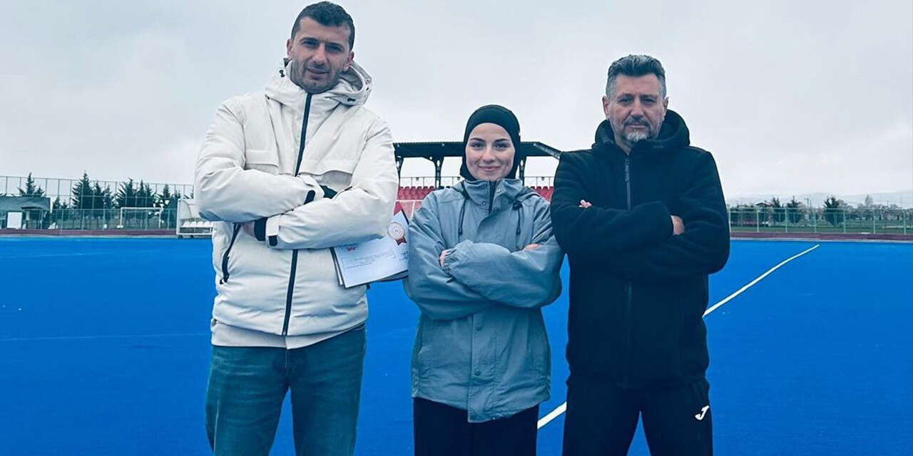 kirikkaleli-genc-hokeyciler-konyada-zirveye-cikti3