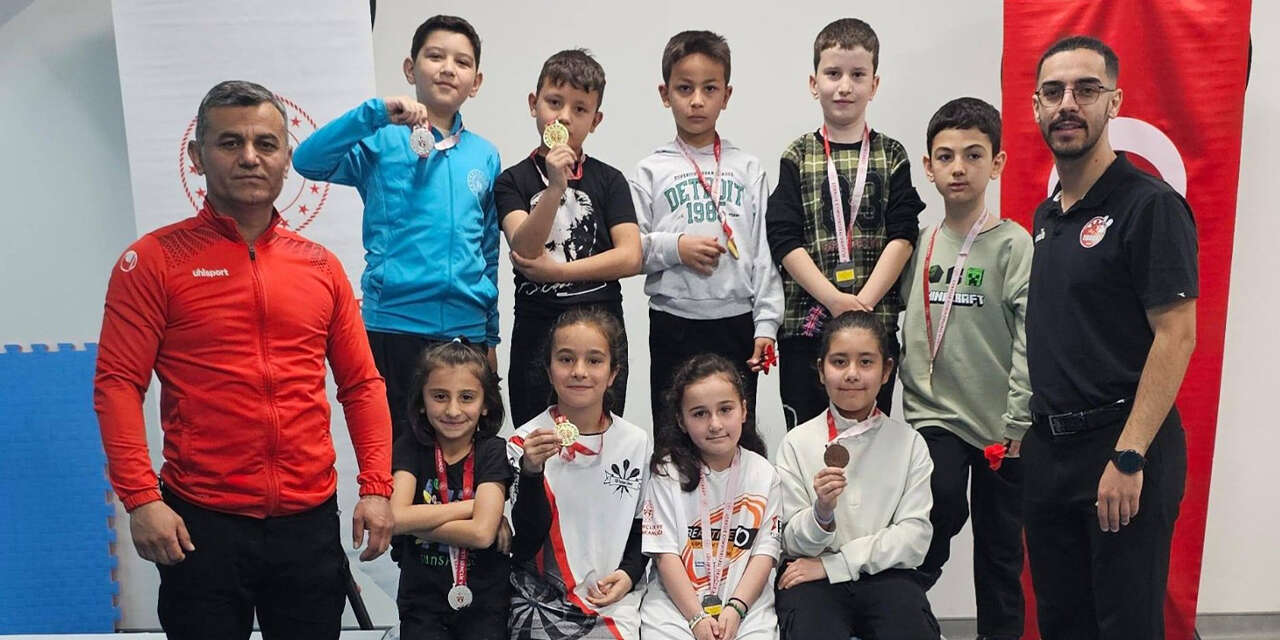 hedefi-12den-vurmak-icin-yaristilar-2