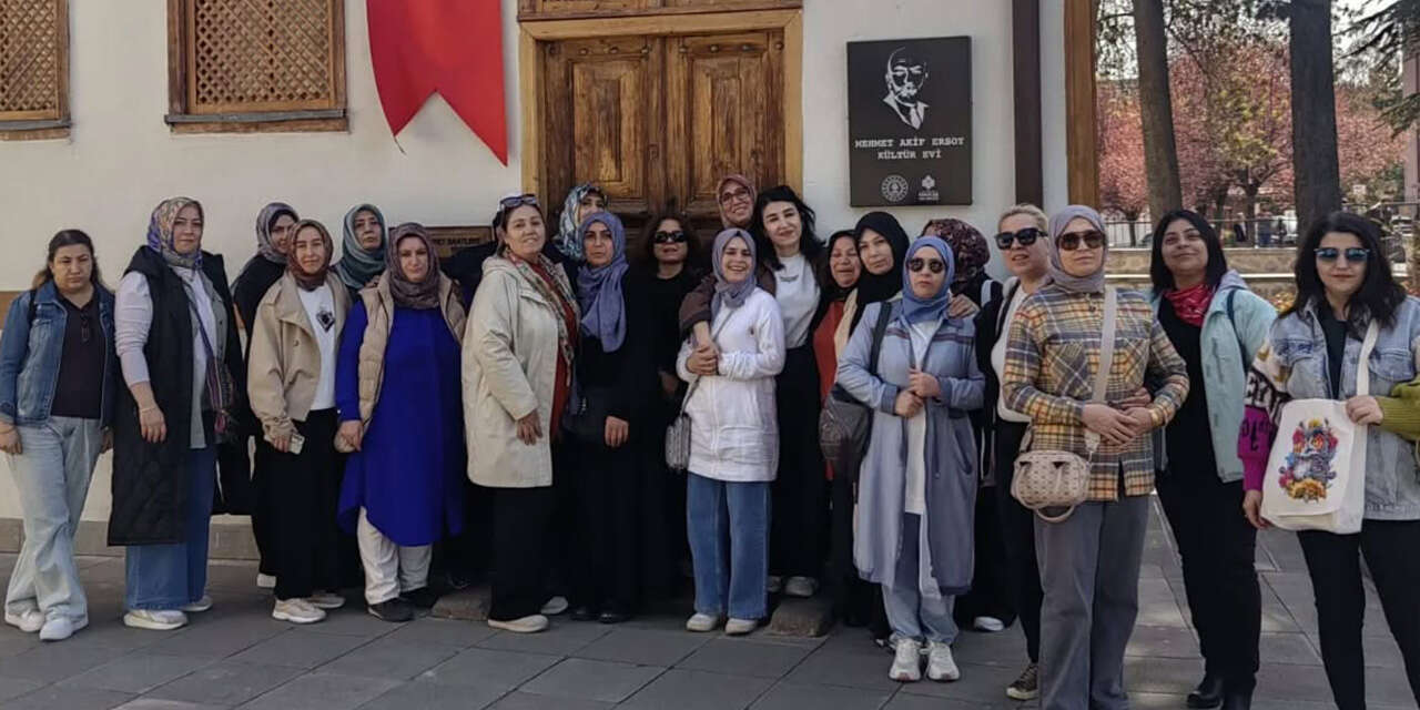 bahsilinin-okuyan-kadinlari-ankarada-bulustu-2