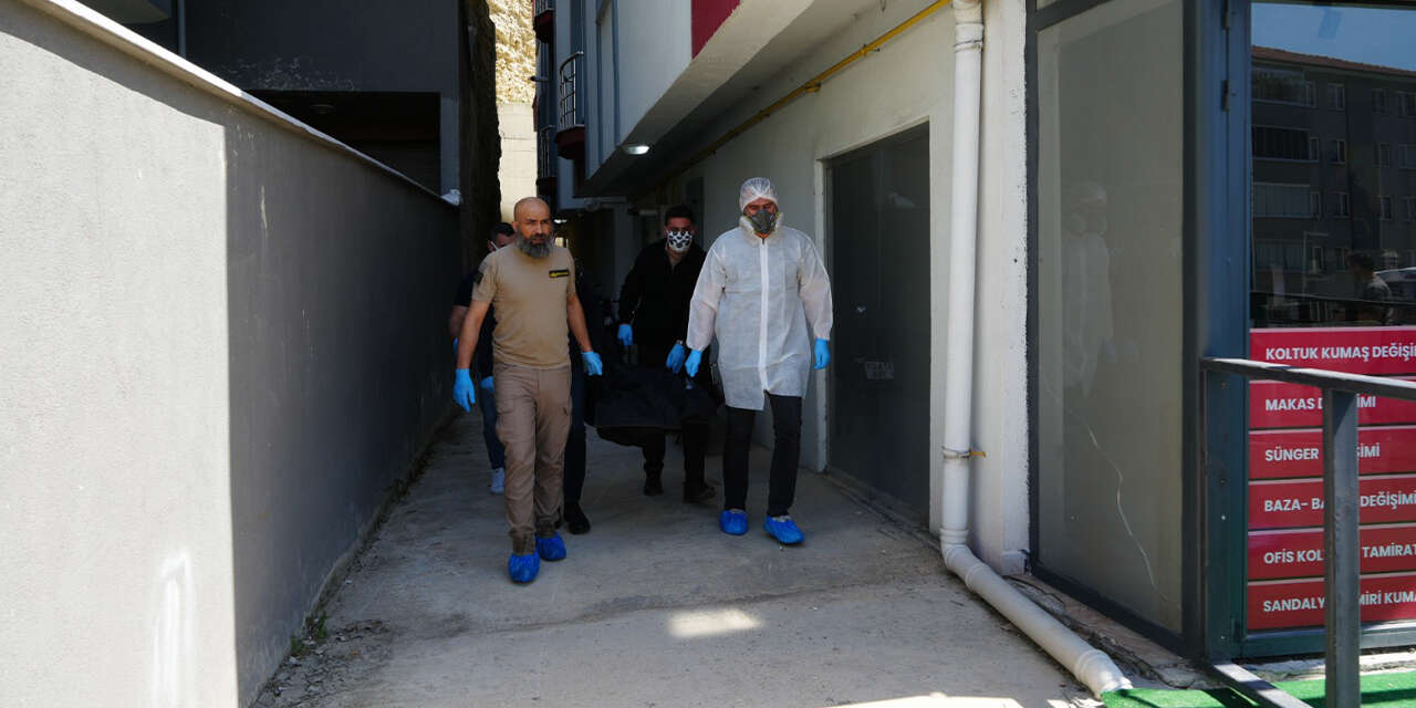 esini-oldurdu-10-gun-cesediyle-ayni-evde-yasadi3