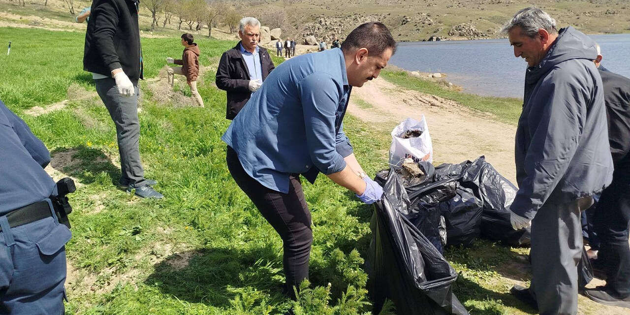 karakecilide-cevre-seferberligi-1-tonu-asan-atik-toplandi3