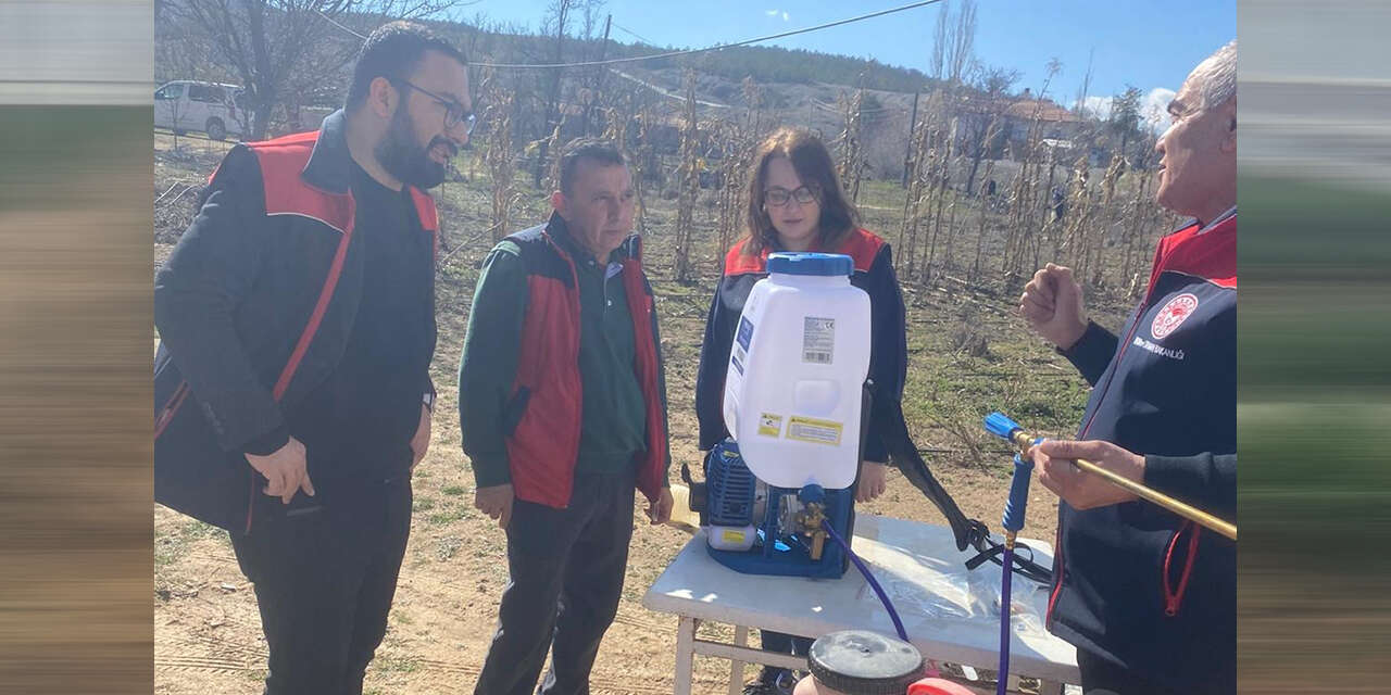 sera-ureticilerine-yerinde-egitim-ve-inceleme3