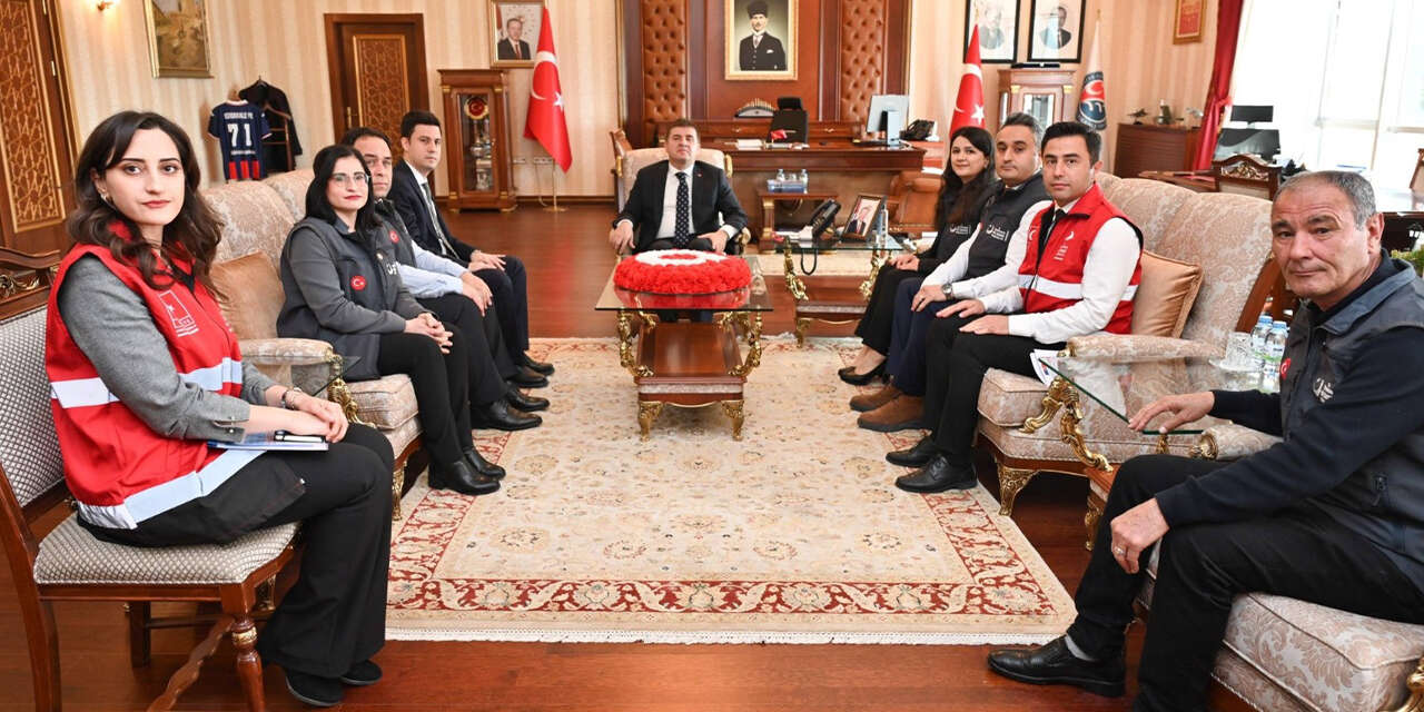 vali-sariibrahim-goc-idaresi-heyetini-agirladi2