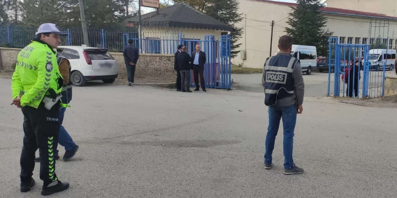 kirikkalede-okul-onlerinde-guvenlik-onlemi-artirildi3