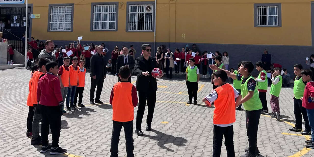 miniklerden-sampiyonlar-ligi-tadinda-turnuva3