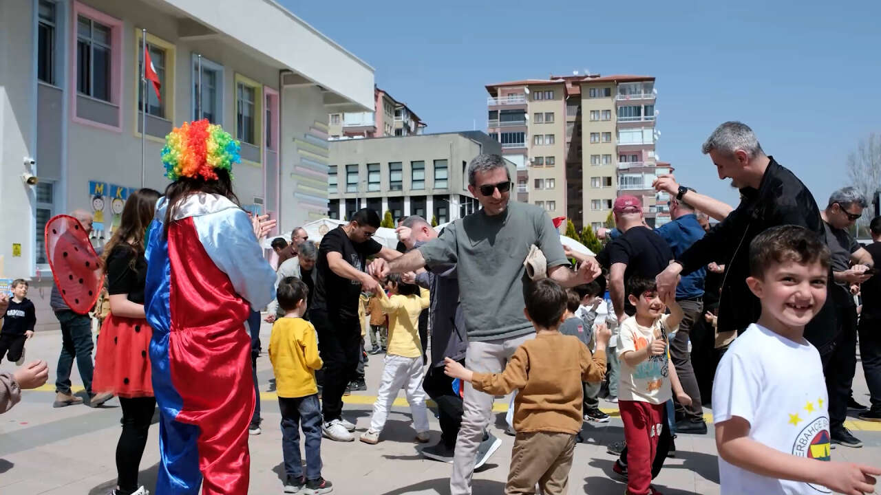 mke-anaokulunda-bu-bayram-babam-okulda-etkinligi