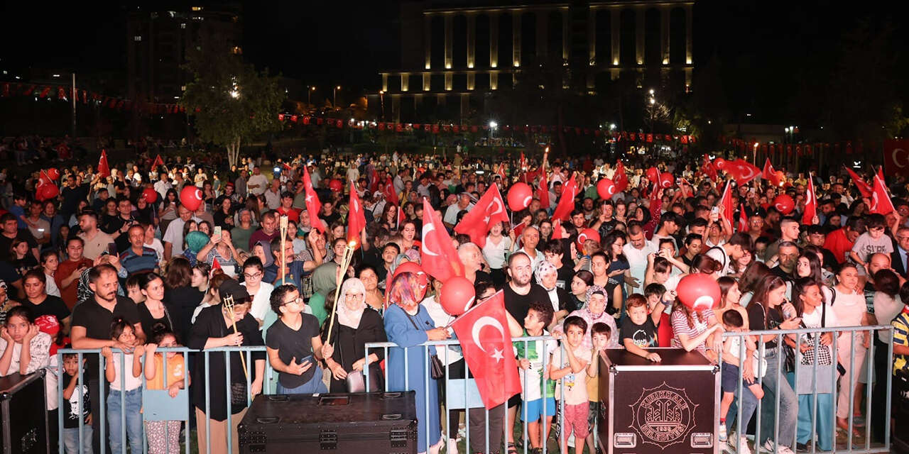 23-nisana-ozel-fener-alayi-duzenlenecek2