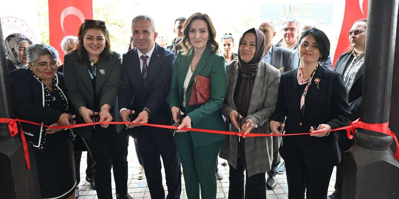 el-nakisi-bu-kursla-gelecek-nesillere-aktarilacak-3