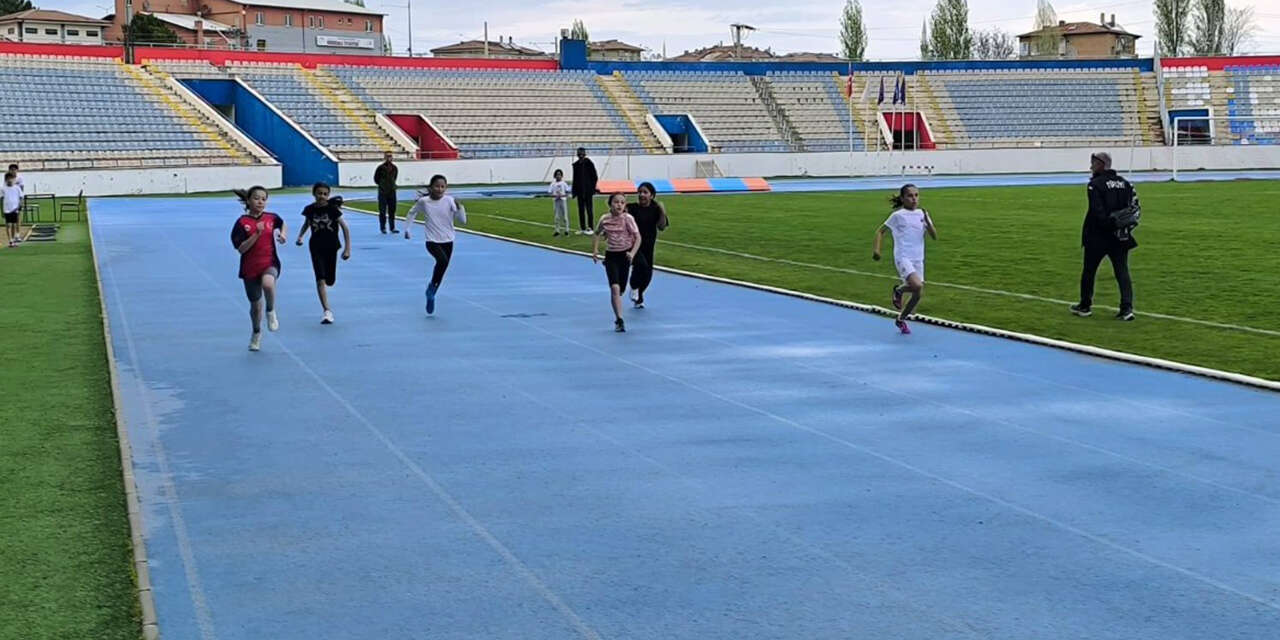 23-nisana-ozel-atletizm-musabakalari-2