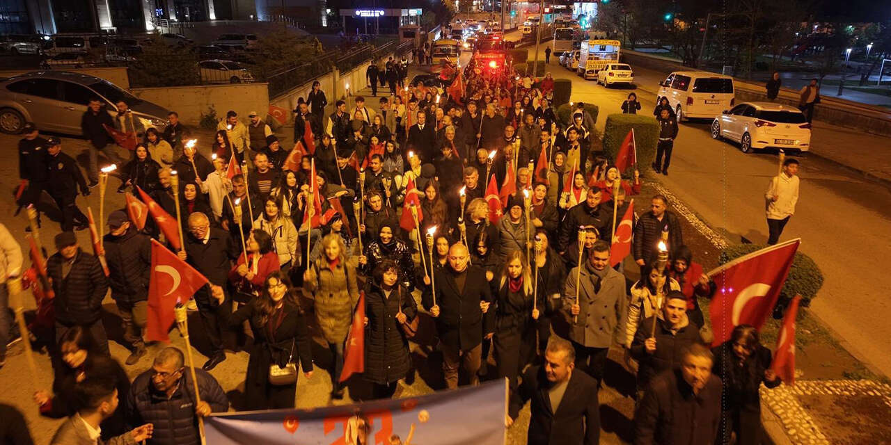 23-nisan-coskusu-fener-alayiyla-sokaklara-tasti2