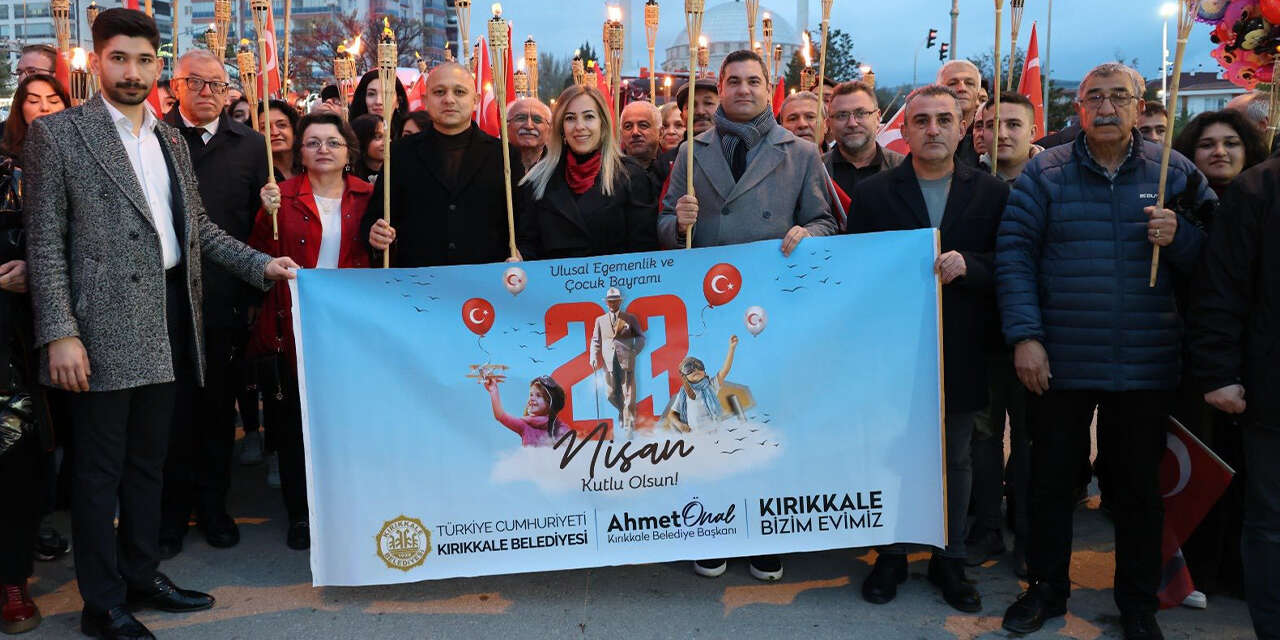 23-nisan-coskusu-fener-alayiyla-sokaklara-tasti3