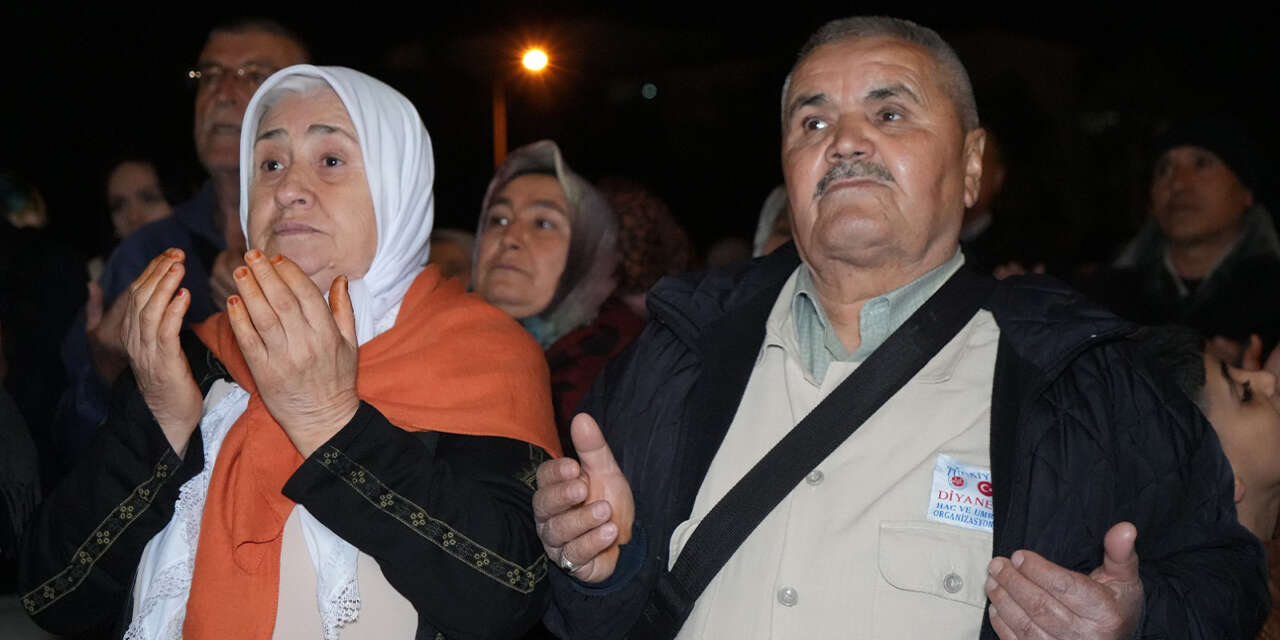 yillardir-bekliyorlardi-dualar-ve-gozyaslariyla-ugurlandilar-2