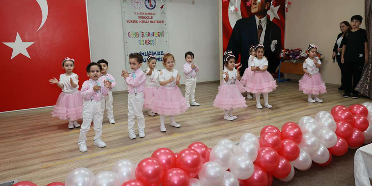 yuksek-ihtisas-hastanesi-kresinde-23-nisan-coskusu3