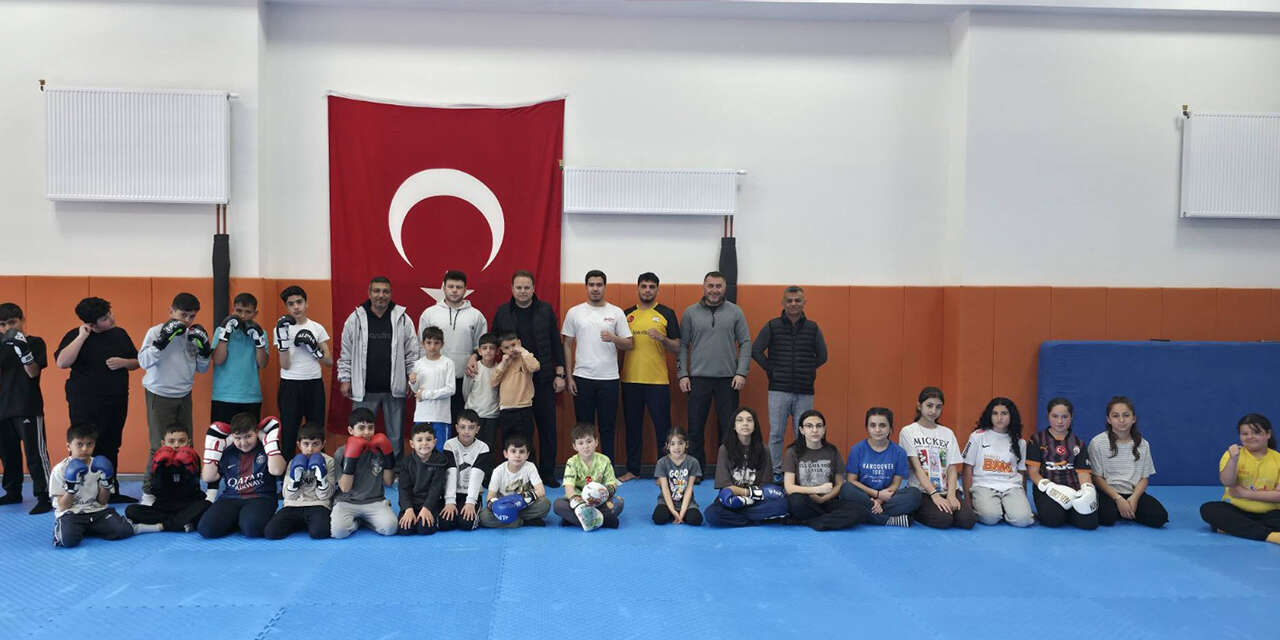 kirikkalede-yeni-spor-salonu-genc-sporcularin-gozdesi-oldu2