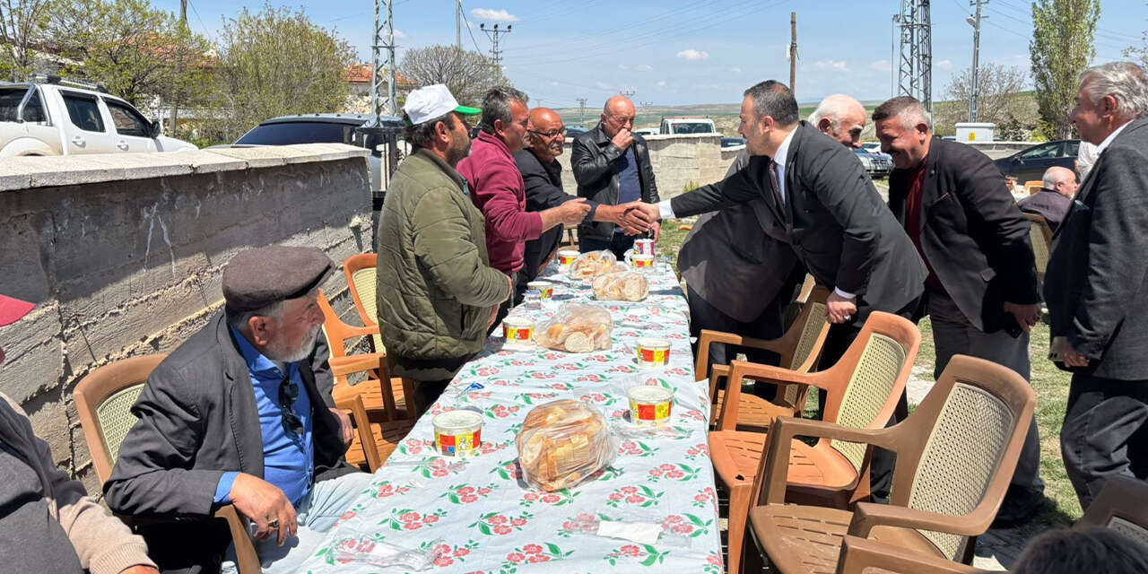 mhp-heyeti-cogul-koyunde-vatandaslarla-bulustu1