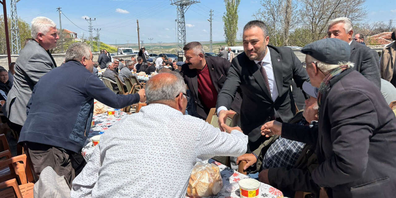 mhp-heyeti-cogul-koyunde-vatandaslarla-bulustu2