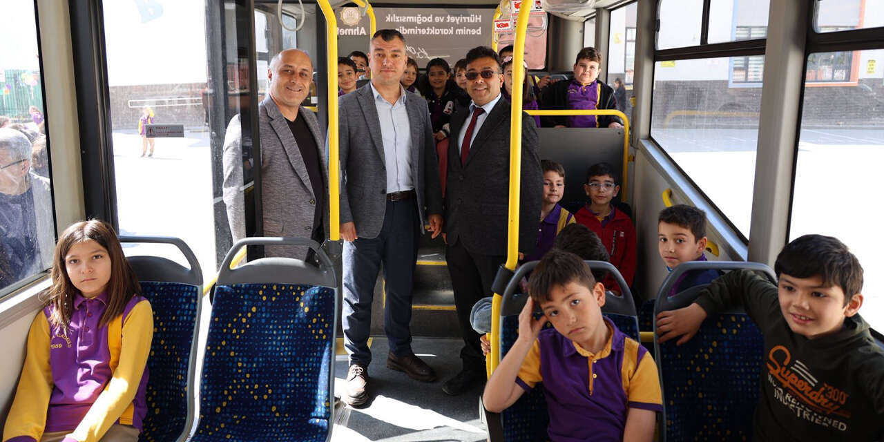 minikler-toplu-tasima-kurallarini-yerinde-ogrendi2