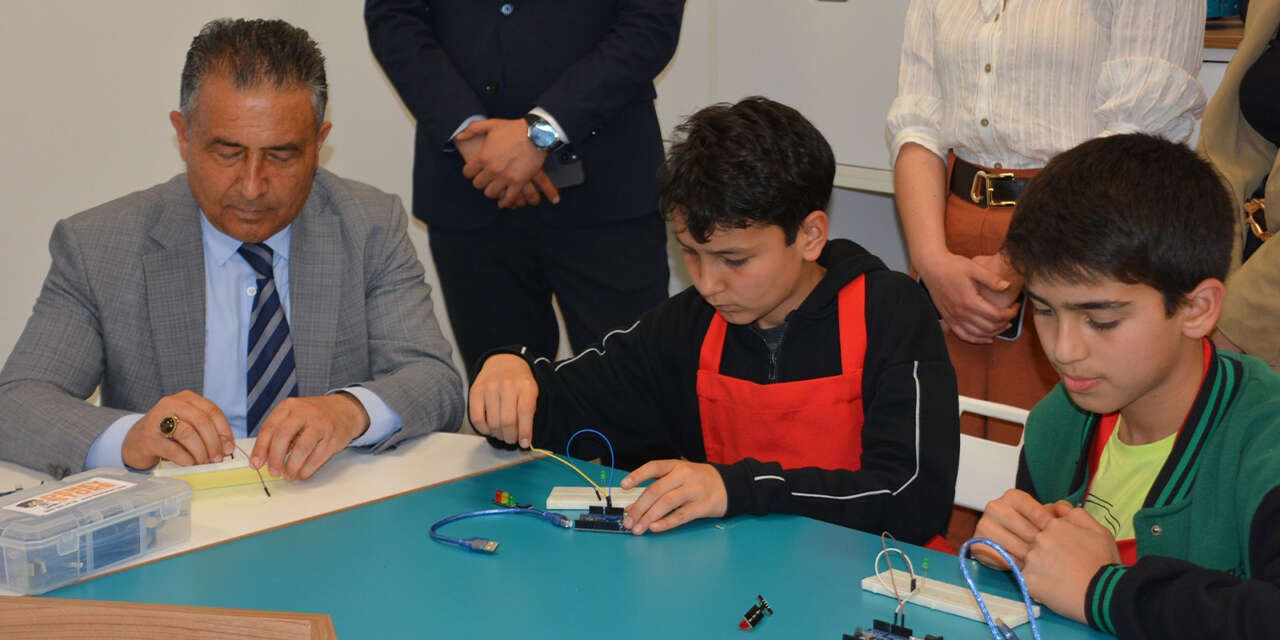 genc-ar-ge-projesiyle-ogrenciler-bilim-yolculuguna-cikiyor