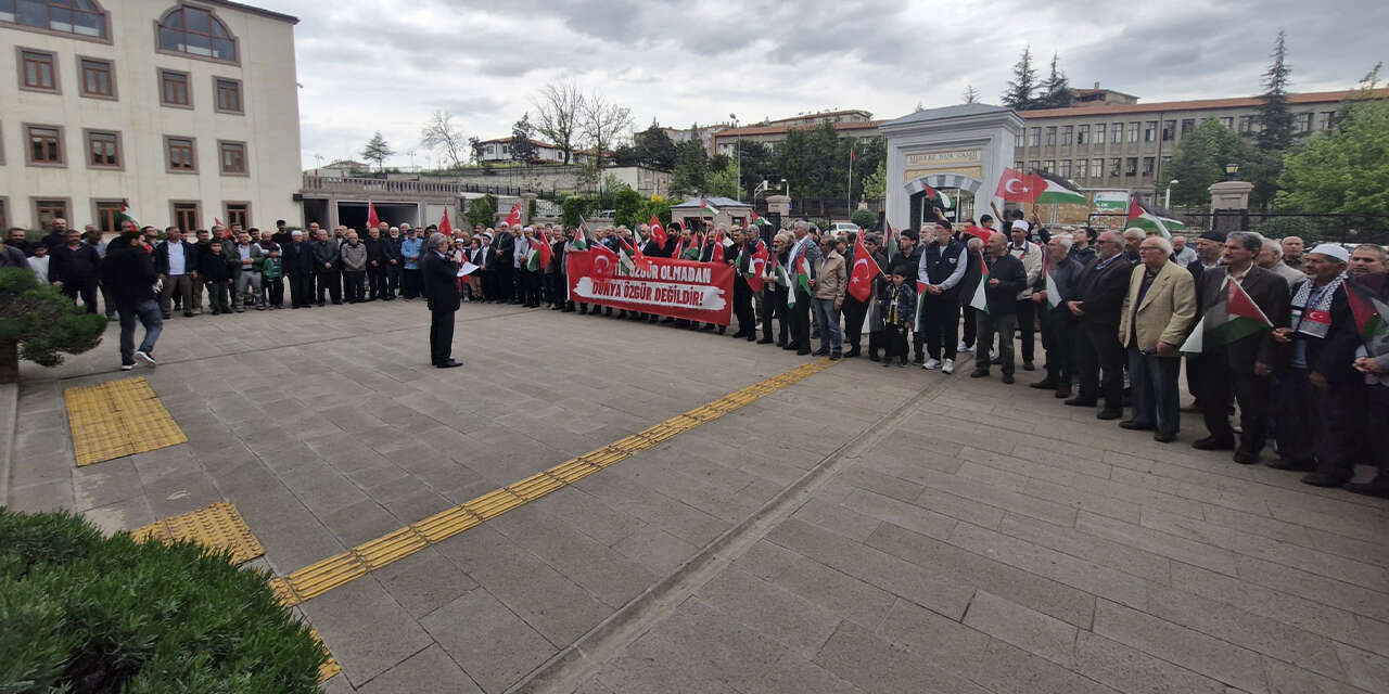 siyonist-israile-karsi-tepki-hukuk-tanimaz-eylem-son-bulmali3