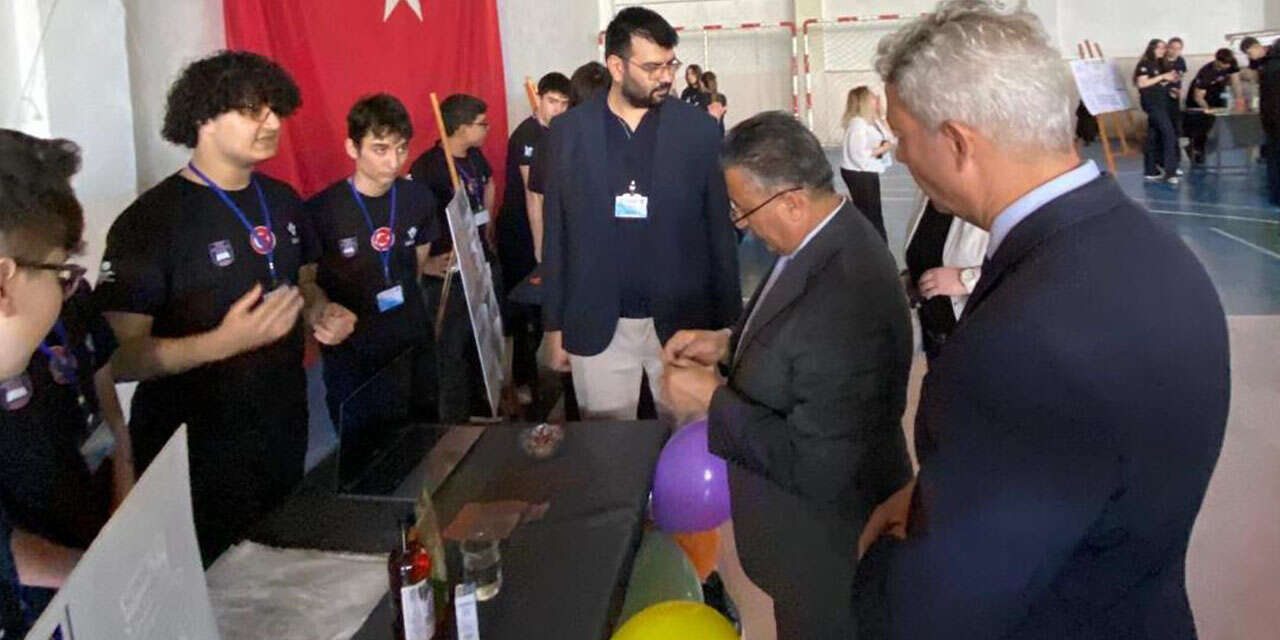 bilim-ve-sanat-ogrencilerin-hunerleriyle-bulustu3