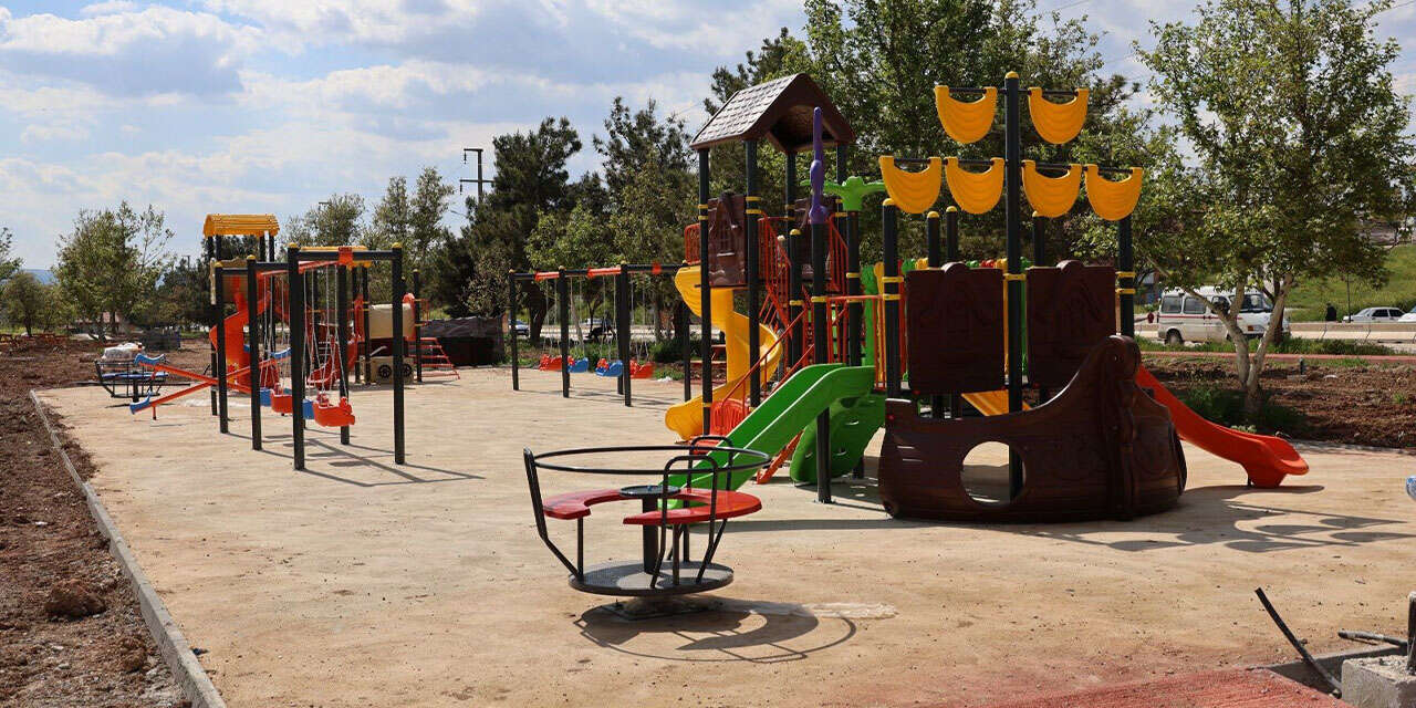 alparslan-turkes-bulvarina-yeni-park-yapiliyor-1