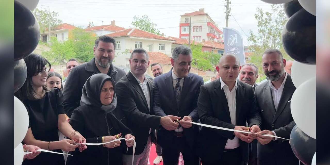 kubra-kurnaz-irem-kurnaz-studyo-acildi5