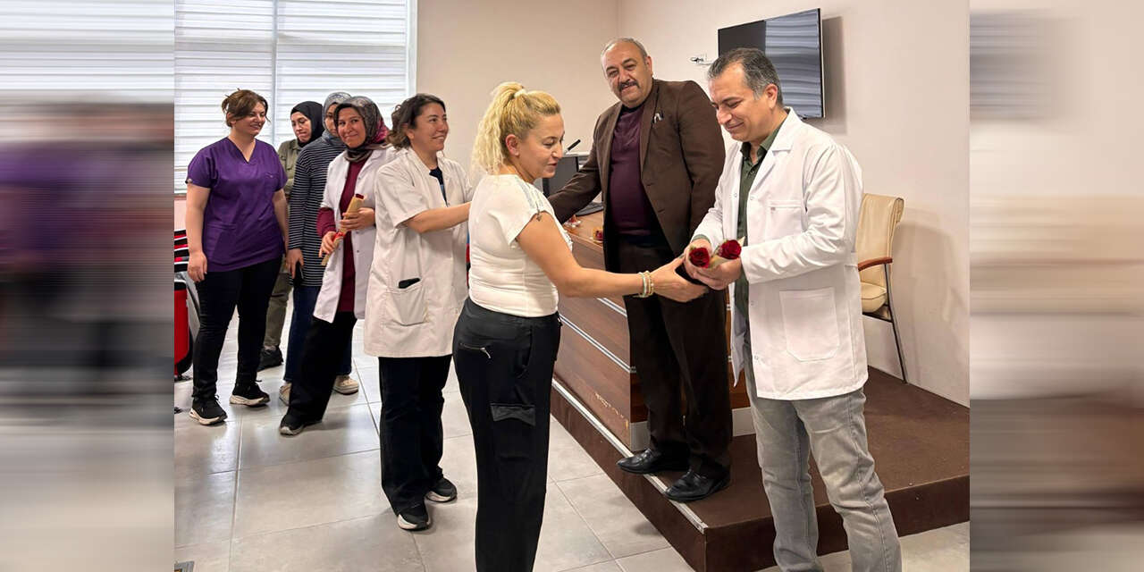 agiz-ve-dis-sagligi-merkezinde-hemsireler-gunu-kutlandi3