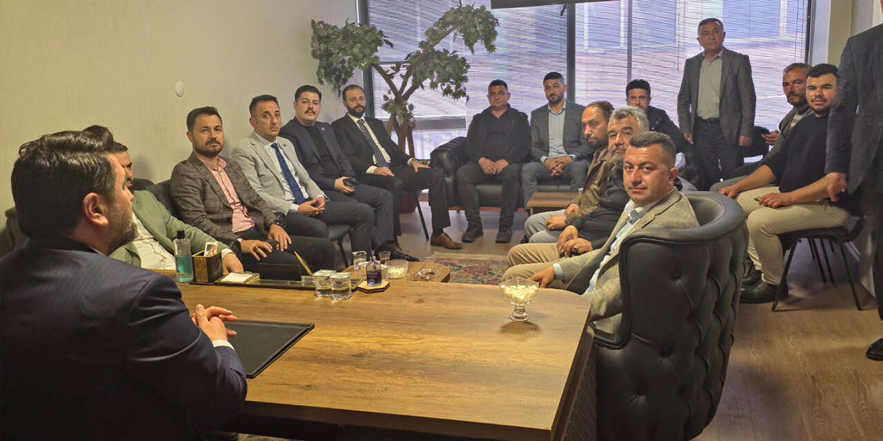 anahtar-partide-merkez-ilce-ersin-tahana-emanet2