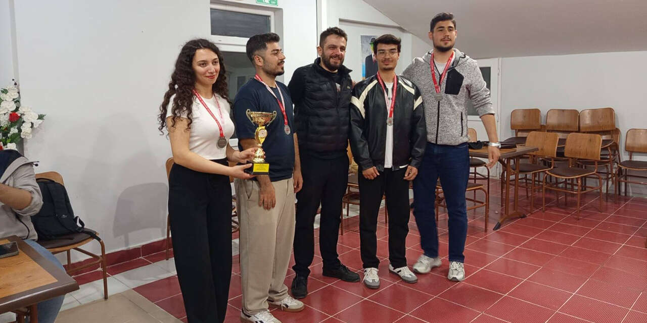 yurtlar-arasi-satranc-turnuvasi-tamamlandi2