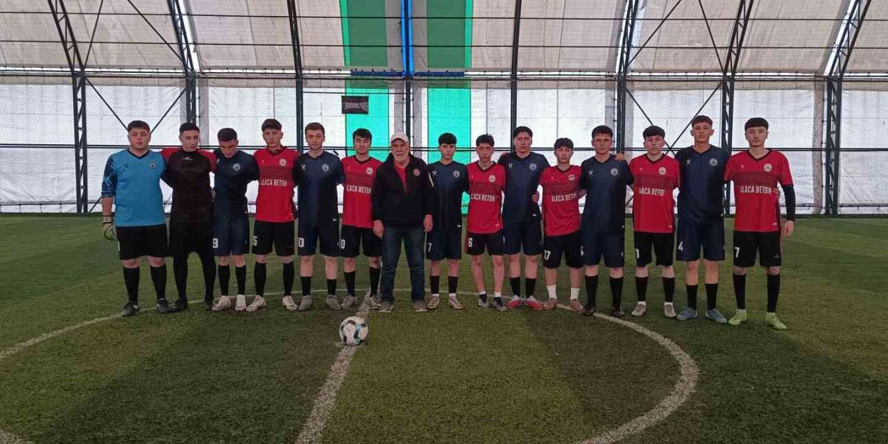 corumun-alaca-ilcesinde-19-mayis-ataturku-anma-genclik-ve-spor-bayrami-etkinlikleri-kapsaminda-duzenlenen-liseler-arasi-spor-turnuvalarinda-dereceye-giren-okullar-belli-oldu