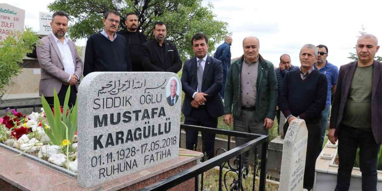 kirsehirde-hayatini-ahilik-kulturu-ve-degerlerinin-tanitimina-adayan-mustafa-karagullu-vefatinin-8inci-yilinda-dualarla-anildi