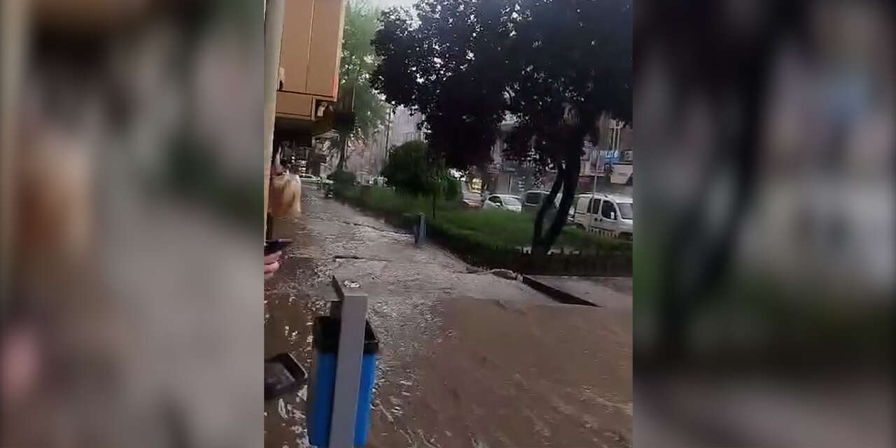 zafer-caddesi-adeta-sular-altinda-kaldi2