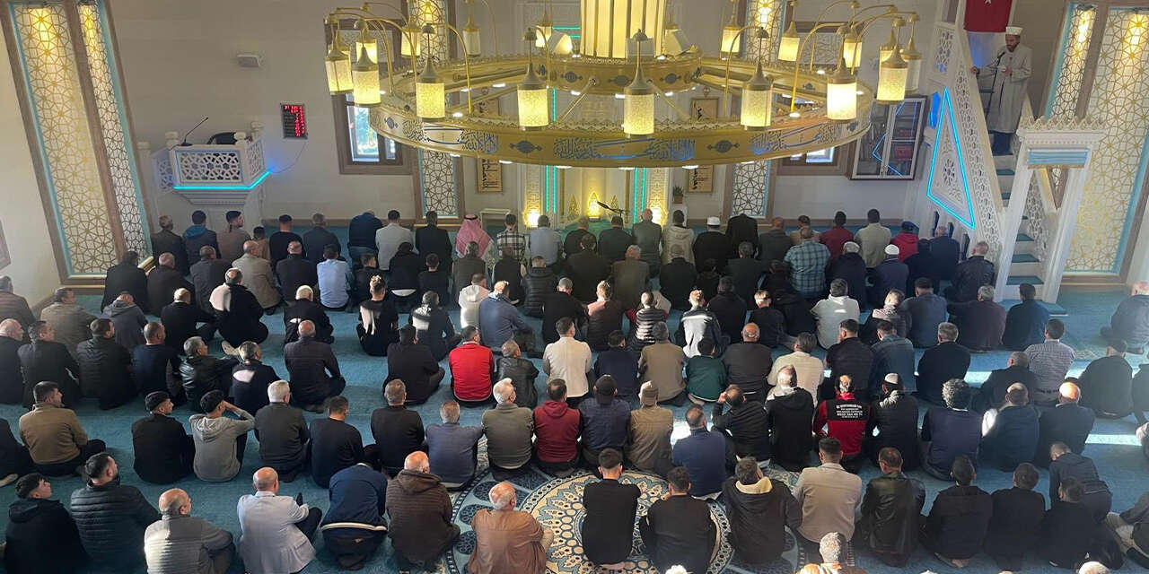 islami-degerler-kulliyesinden-bir-ilk-avrupadan-gelecekler2