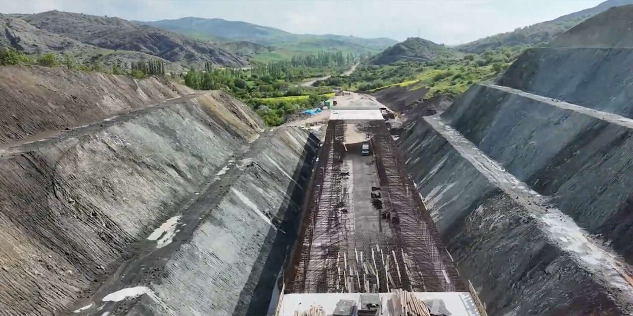 kirikkale-ve-samsun-icin-imzalar-atildi-karadenize-baglayacak-4