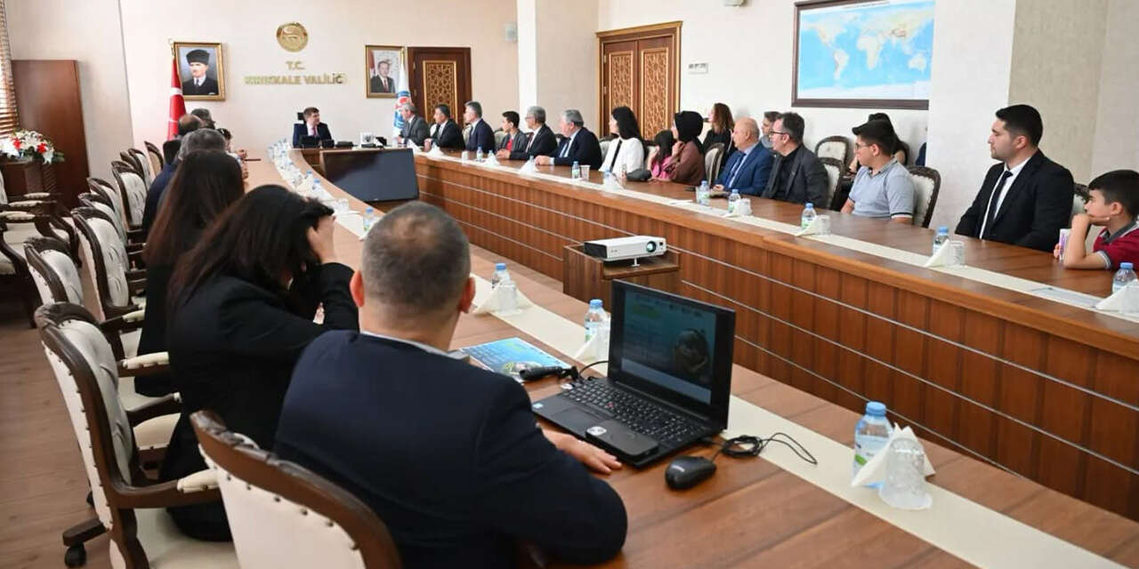 bu-cocuklar-2-ayda-tonlarca-atik-topladi-2