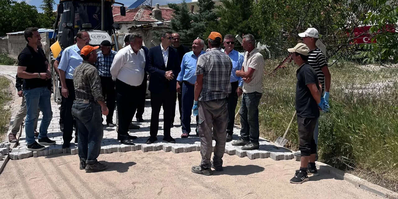 kaymakam-kayaturkten-koylerde-yogun-mesai-24