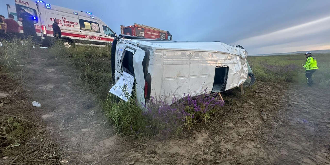 karakeciliye-servis-tasiyordu-feci-kazada-1-isi-oldu