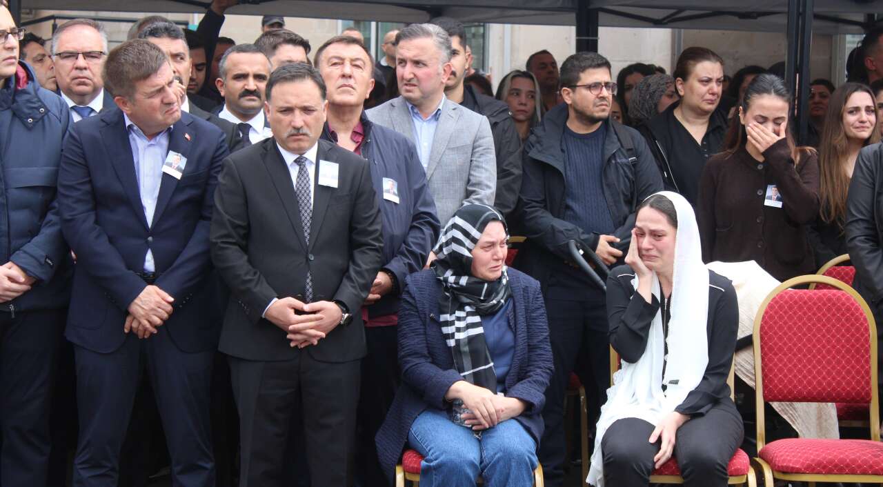 vali-yardimcisi-esmere-huzunlu-veda
