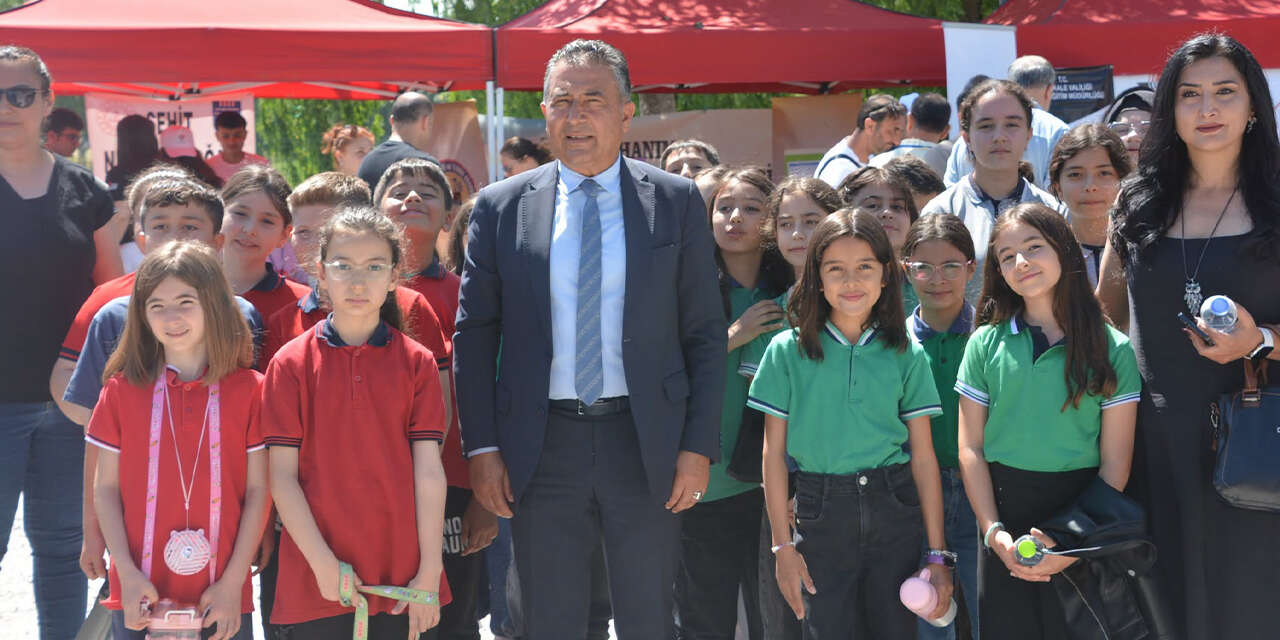 bilim-fuari-ogrencilerden-yogun-ilgi-gordu2
