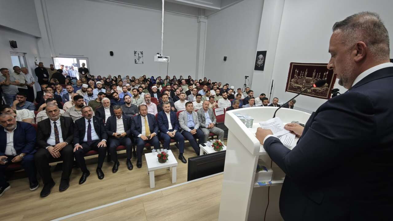 islami-degerler-kulliyesi-kapilarini-dunyaya-acti