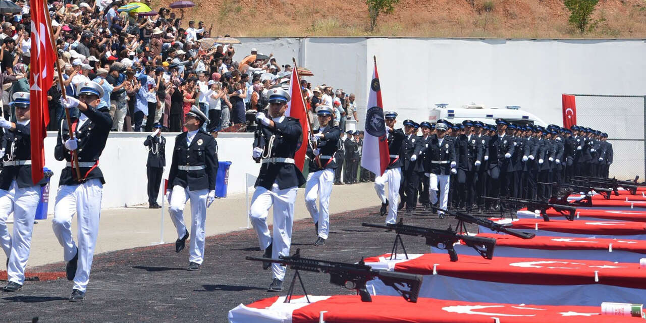 404-polis-adayi-mezun-oldu-3