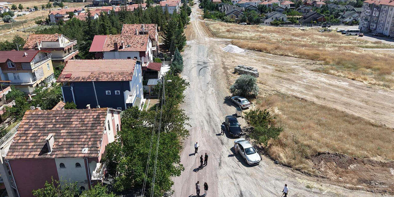 dergah-caddesi-bastan-sona-yenileniyor-3