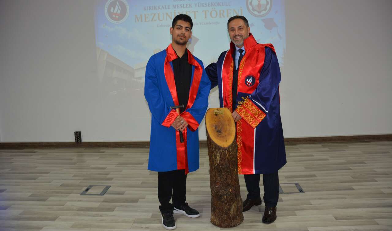 kirikkale-meslek-yuksek-okulunda-emek-ve-basari-mezuniyetle-taclandi