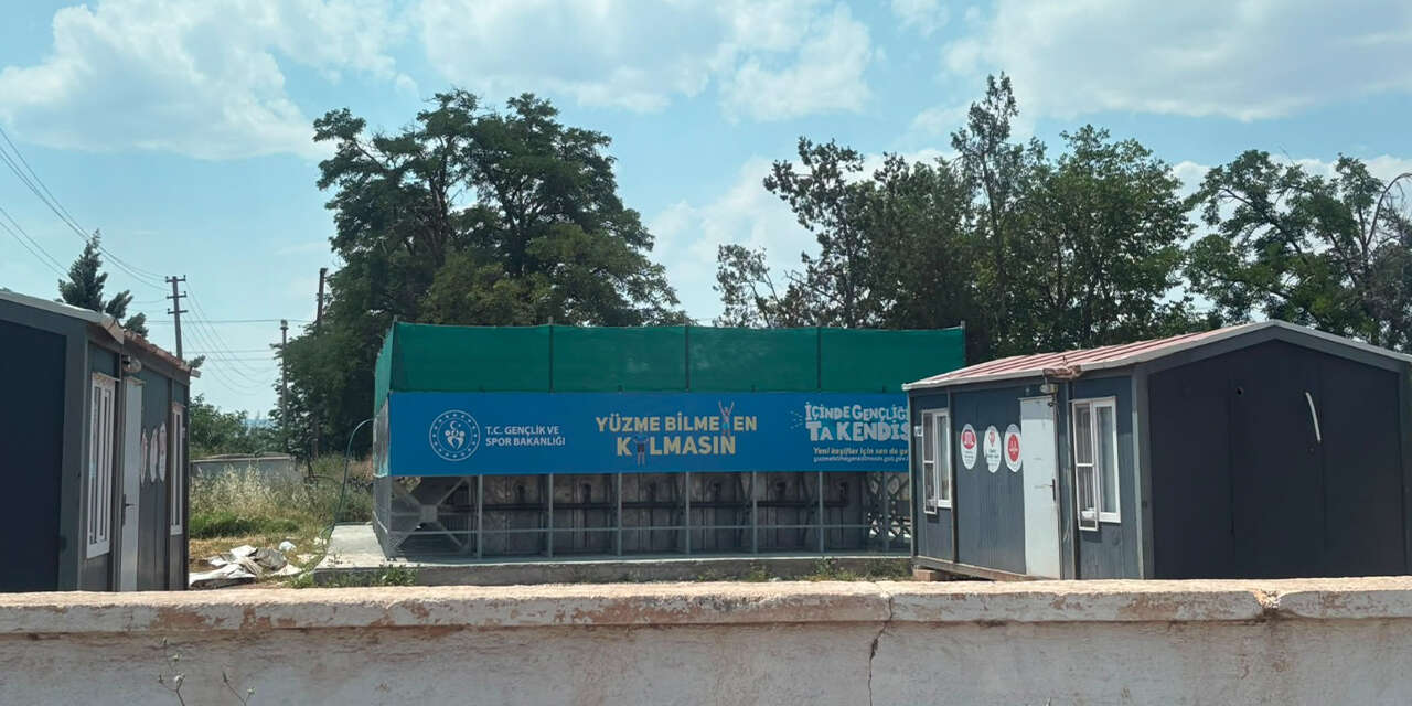 cerikli-kasabasinda-su-krizi-vatandaslar-isyan-ediyor-2