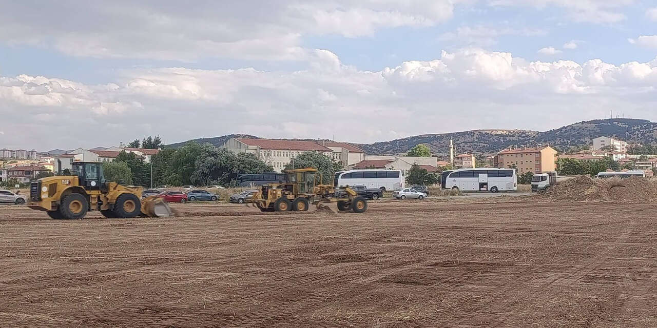 kirikkale-fkdan-tarihi-hamle-tesis-icin-ilk-beton-dokuldu-2