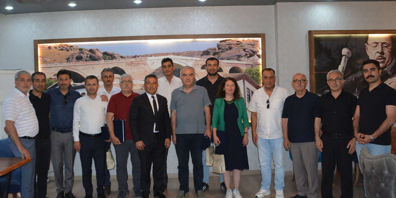 buyuk-onur-ve-mutluluk-duydular-3