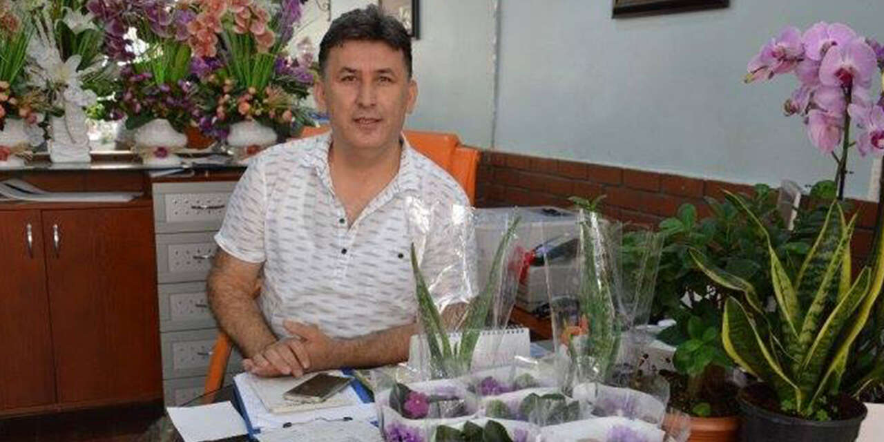 cicekci-mustafa-demirel-chp-il-baskani-oldu