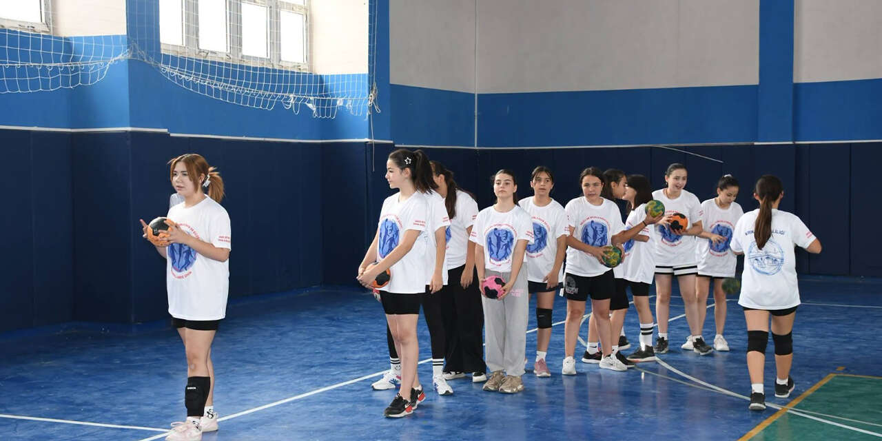 gencler-sahanin-tozunu-attiriyor-3