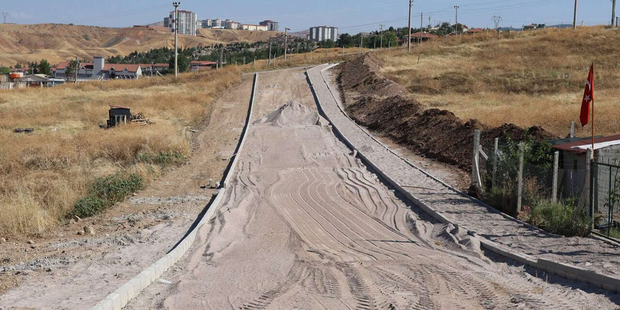 yenimahalleye-yeni-arac-yolu-yapiliyor-2