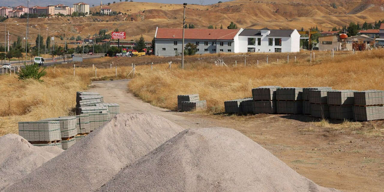 yenimahalleye-yeni-arac-yolu-yapiliyor-3